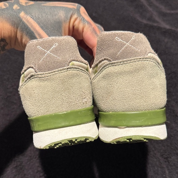 Inkkas Cactus 🌵 Print Sneakers with Green Accents women’s Sz.7 - Picture 5 of 13